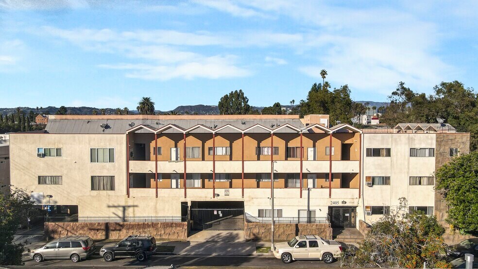 More Photos Of 2405 W 18th St, Los Angeles Apartments For Sale