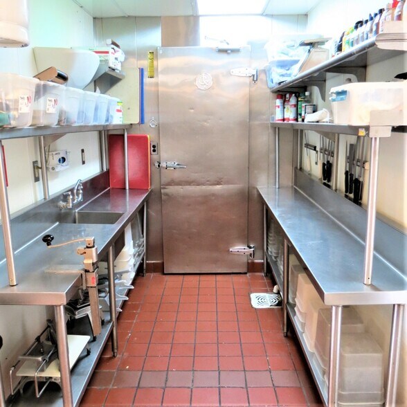 More Photos Of 3500 Canyon De Flores, Sierra Vista Restaurant For Sale