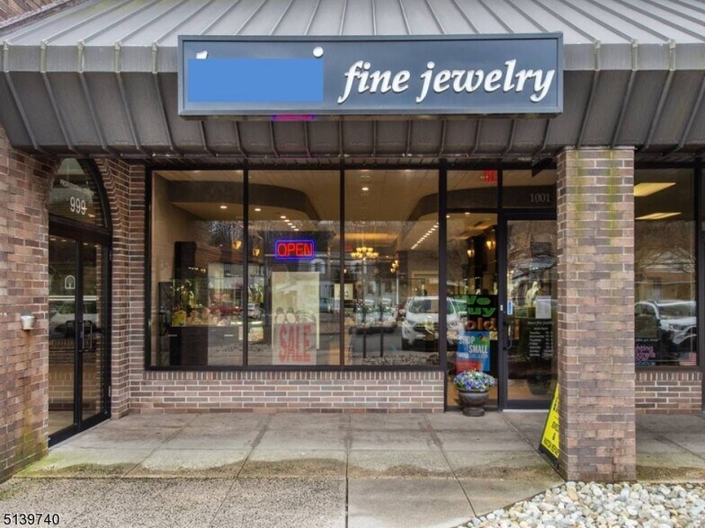 1001 McBride Ave, Woodland Park, NJ 07424 Retail For Lease