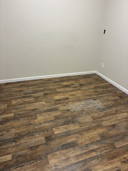 More Photos Of 10 IBM Rd, Poughkeepsie Storefront For Lease