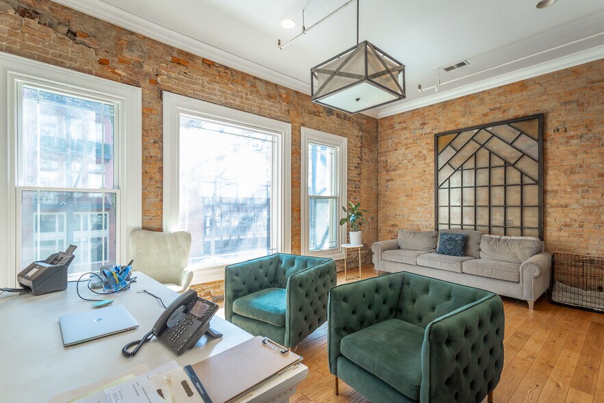More Photos Of 809 Market St, Chattanooga Storefront Retail Office For Sale