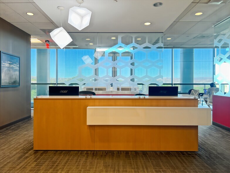 More Photos Of 25350 Magic Mountain Pky, Valencia Coworking Space