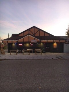 More Photos Of 1302 S Madison St, Ludington Bar For Sale