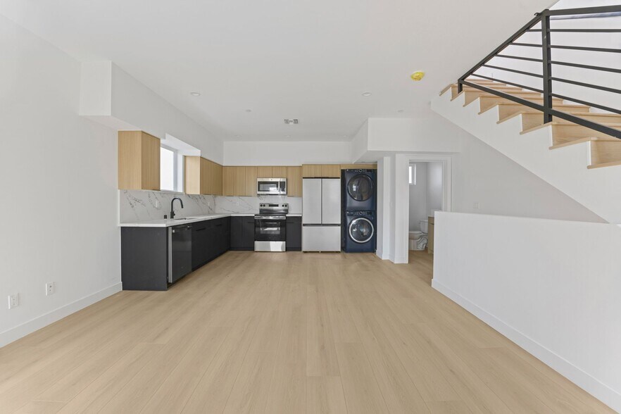 More Photos Of 4511 Rosewood Ave, Los Angeles Apartments For Sale