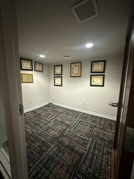 More Photos Of 4525 S Klein Ave, Oklahoma City Office For Lease