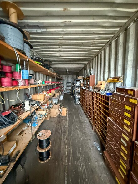 More Photos Of 5640 44th Ave S, Clinton Industrial For Sale