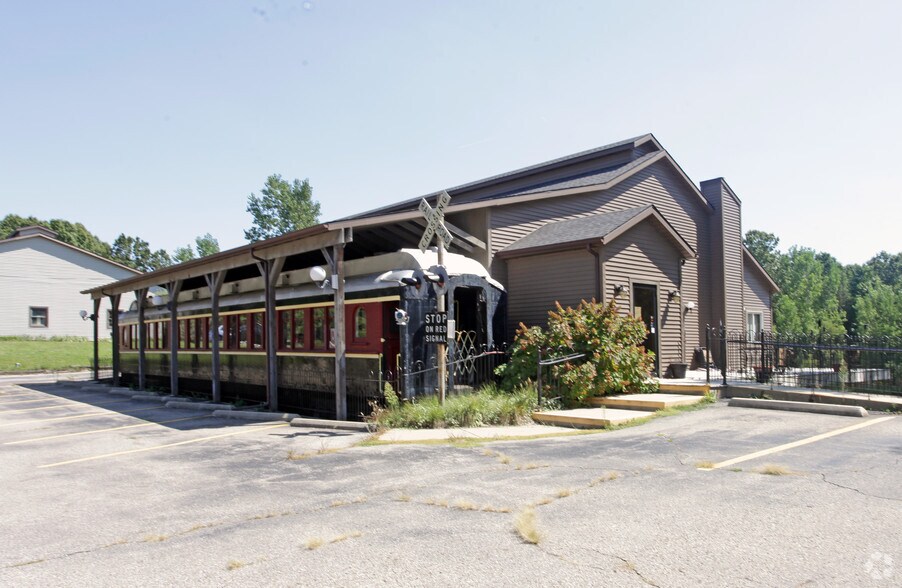 More Photos Of 6225 W D Ave, Kalamazoo Restaurant For Sale