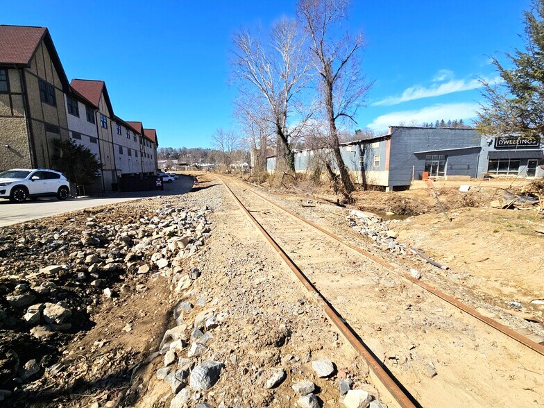 More Photos Of 9 Reed St, Asheville Land For Sale
