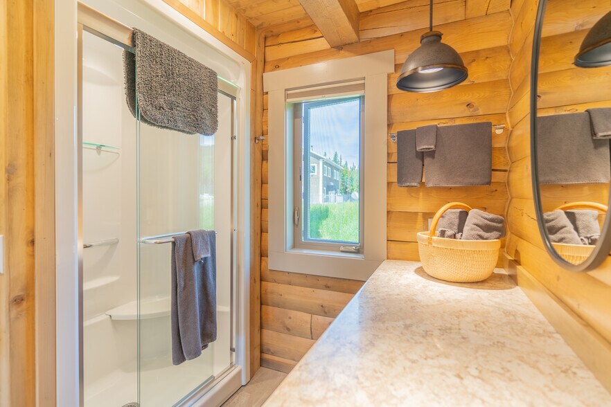 More Photos Of Quartz Lake, Delta Junction Lodge Meeting Hall For Sale