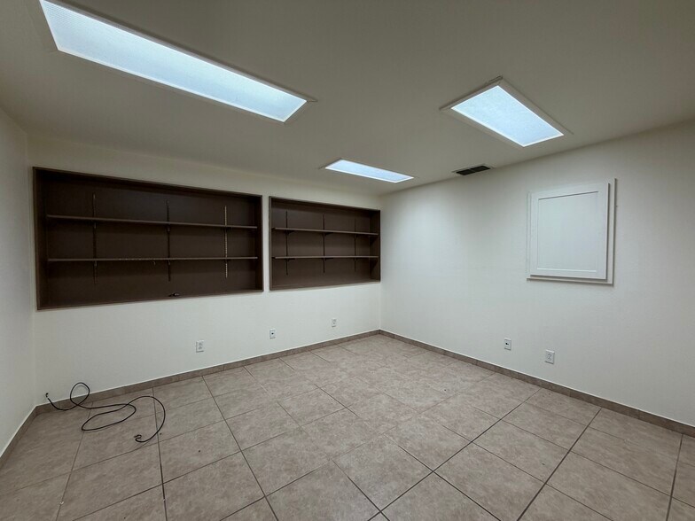 More Photos Of 3762 Kermit Hwy, Odessa Warehouse For Sale