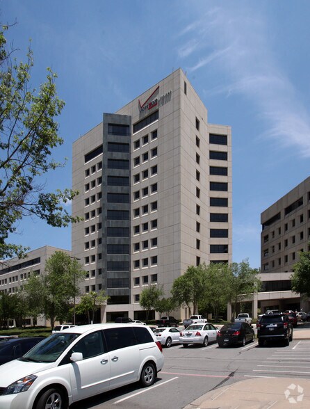 More Photos Of 1 Allied Dr, Little Rock Office For Sale