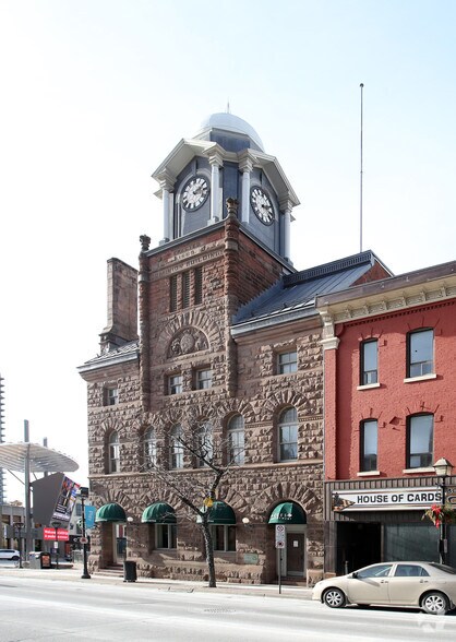 More Photos Of 8 Queen St E, Brampton Storefront Retail Office For Lease