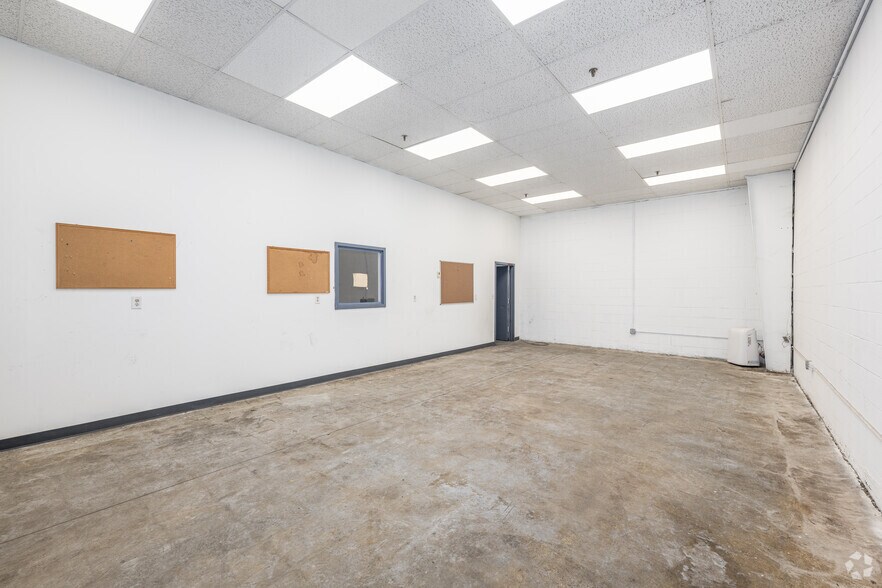 More Photos Of 8221 Preston Ct, Jessup Warehouse For Lease