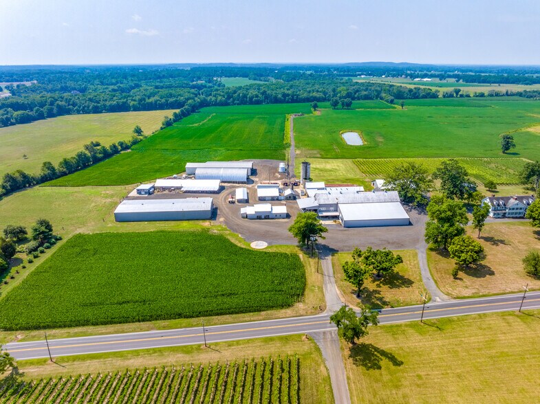 More Photos Of 27058 Mount Pleasant Rd, Columbus Winery Vineyard For Sale