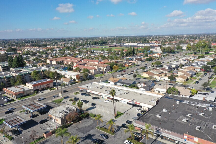 More Photos Of 12205 Centralia St, Lakewood General Retail For Sale