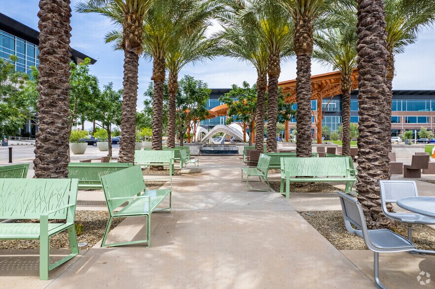 More Photos Of 15150 W Park Pl, Goodyear Office For Lease