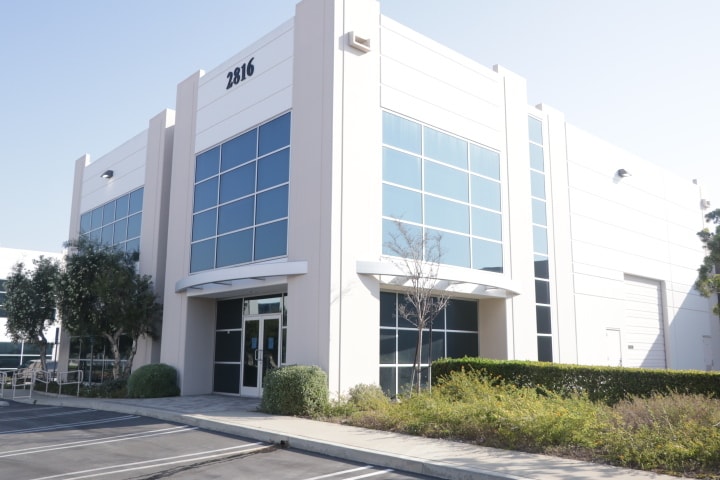 More Photos Of 2816 Columbia St, Torrance Light Distribution For Lease