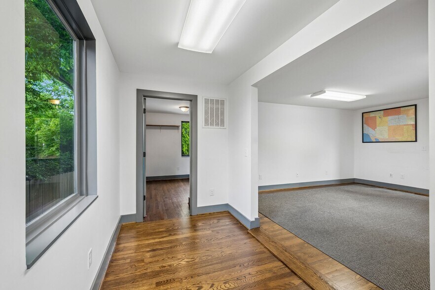 More Photos Of 2831 Azalea Pl, Nashville Office Residential For Lease