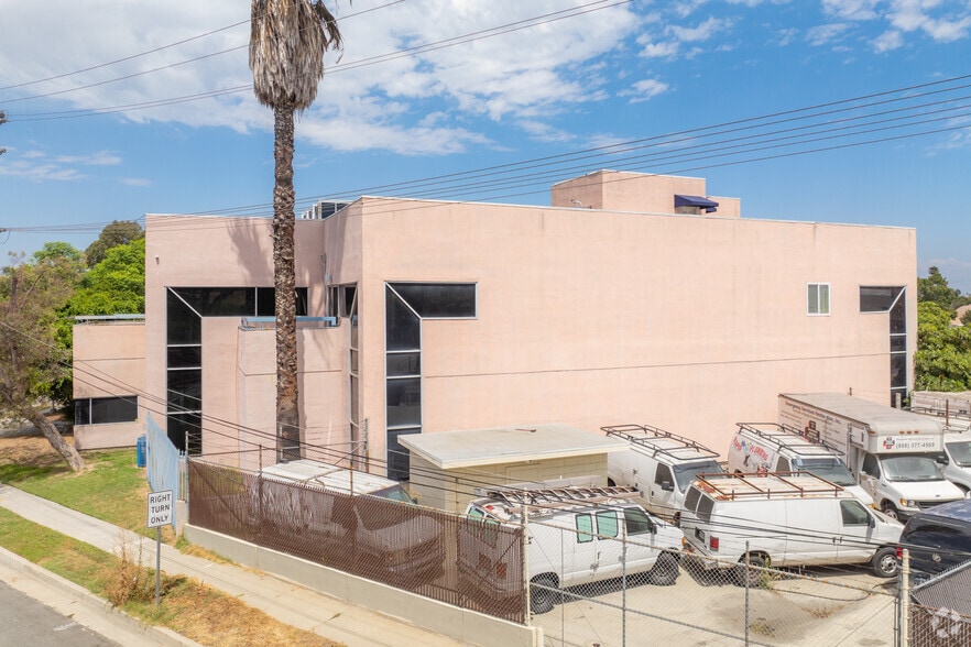 More Photos Of 17002 Prairie Ave, Torrance Research And Development For Sale