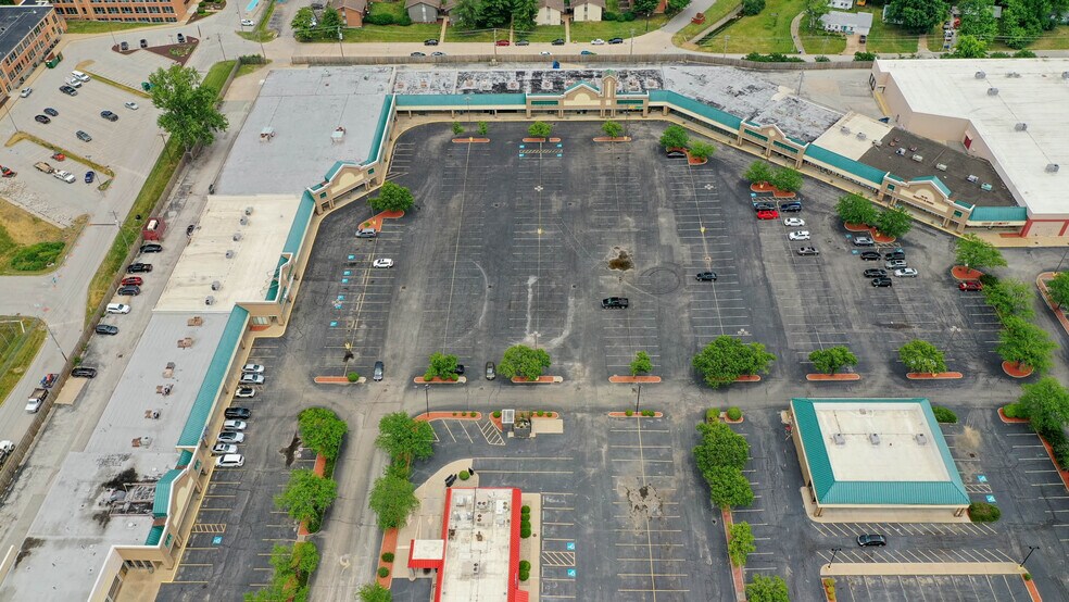 More Photos Of 10835-10899 St. Charles Rock Rd, Bridgeton Unknown For Lease