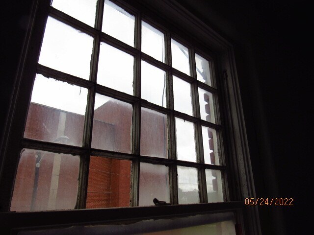 More Photos Of 301 N Washington St, Ardmore Distribution For Sale