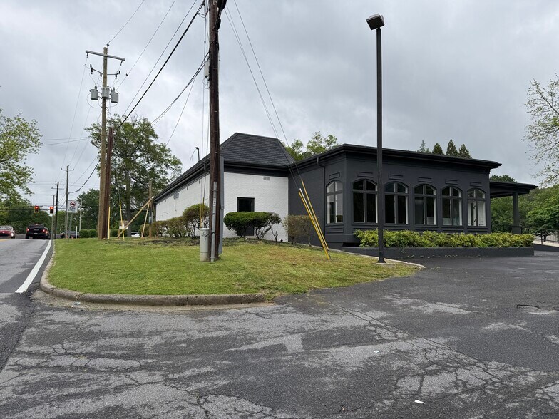 More Photos Of 8910 Main St, Woodstock Storefront Retail Office For Lease