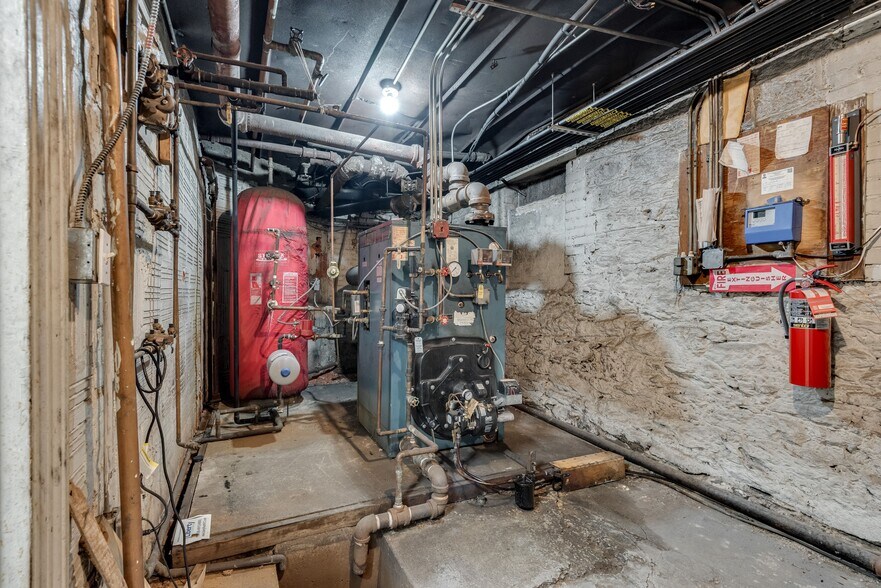 More Photos Of 925 Columbus Ave, New York Apartments For Sale