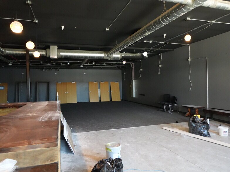 More Photos Of 3210 27th St W, Williston Office For Lease