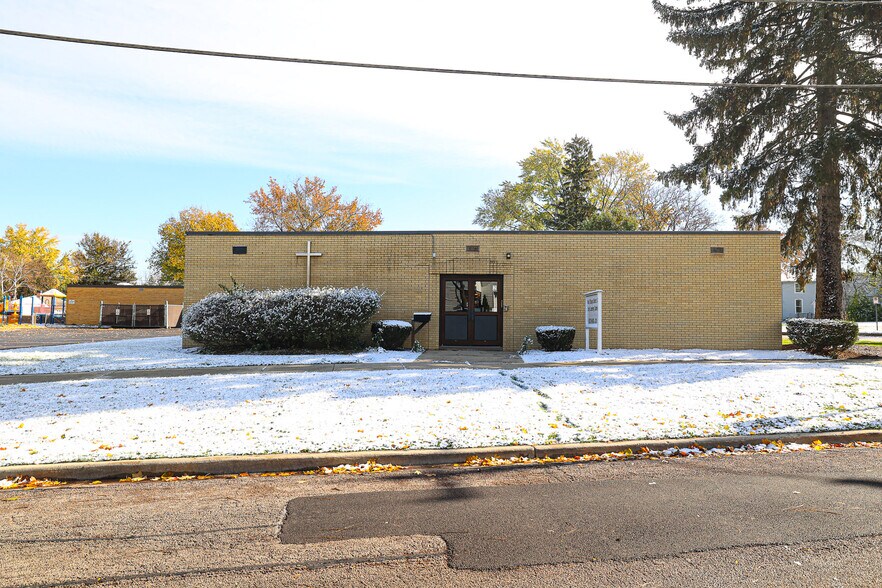 More Photos Of 331 George St, West Chicago Schools For Sale