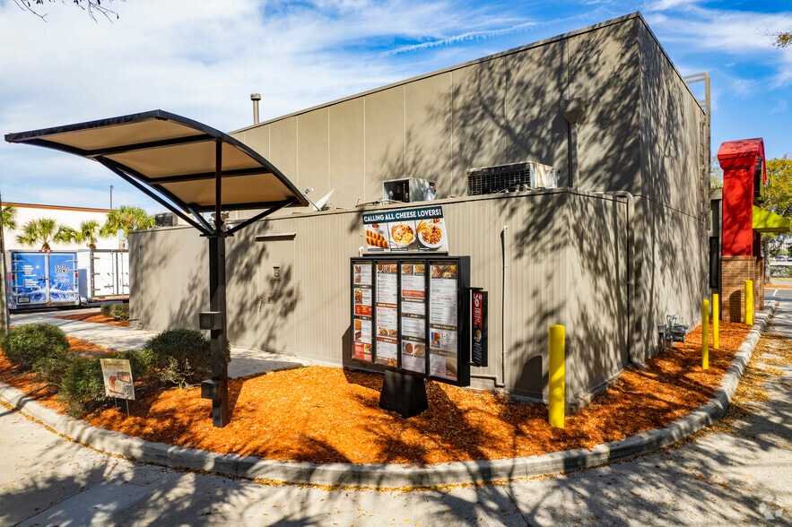 More Photos Of 4011 E Busch Blvd, Tampa Fast Food For Lease