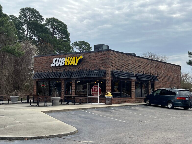 More Photos Of 5025 Santa Fe Dr, Fayetteville General Retail For Sale