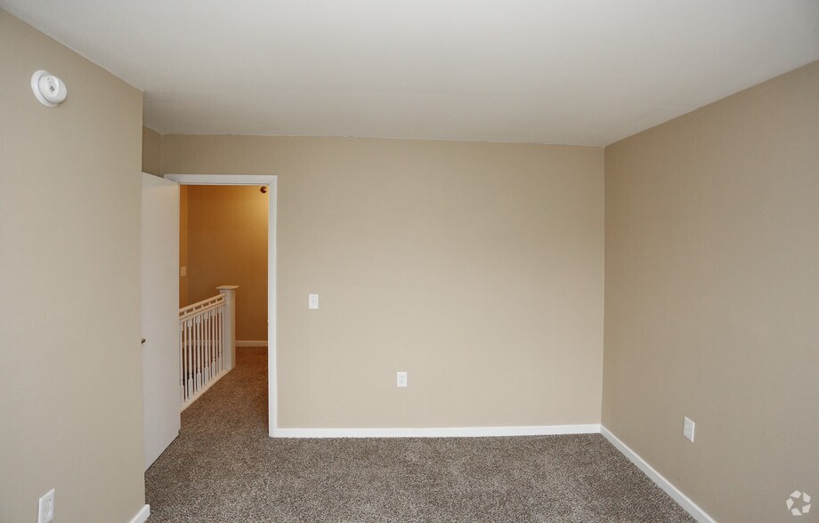 More Photos Of 550 Fletcher Ave, Indianapolis Apartments For Sale