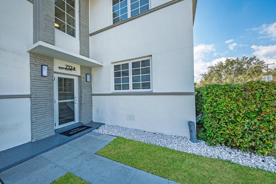 More Photos Of 7124 Bay Dr, Miami Beach Apartments For Sale