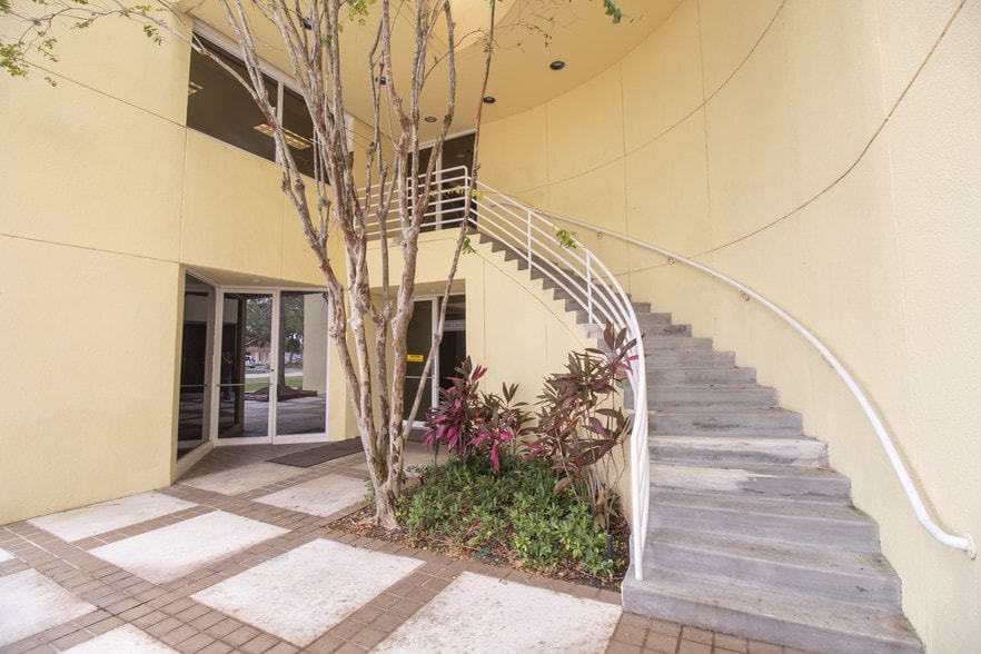 More Photos Of 399 NW 2nd Ave, Boca Raton Office For Lease