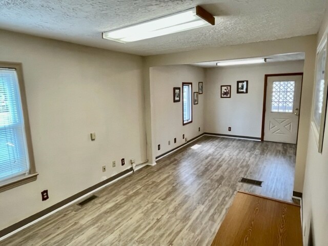 More Photos Of 2918 Plymouth Ave, Rocky River Office For Sale