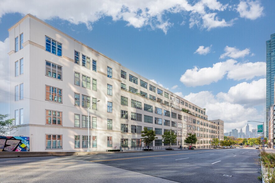 More Photos Of 2728 Thomson Ave, Long Island City Apartments For Sale