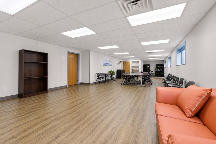 More Photos Of , Detroit Office For Sale