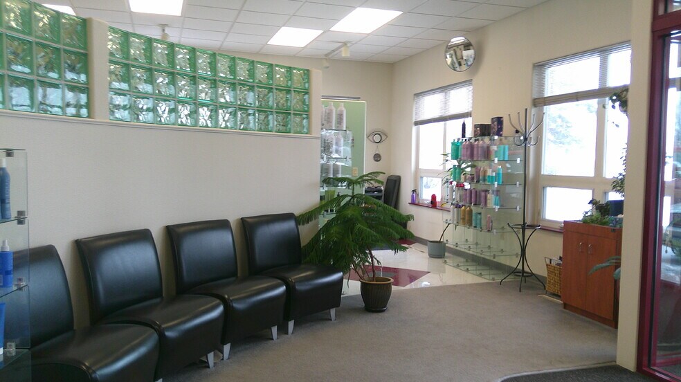 More Photos Of 424 4th St, Fairbanks General Retail For Sale