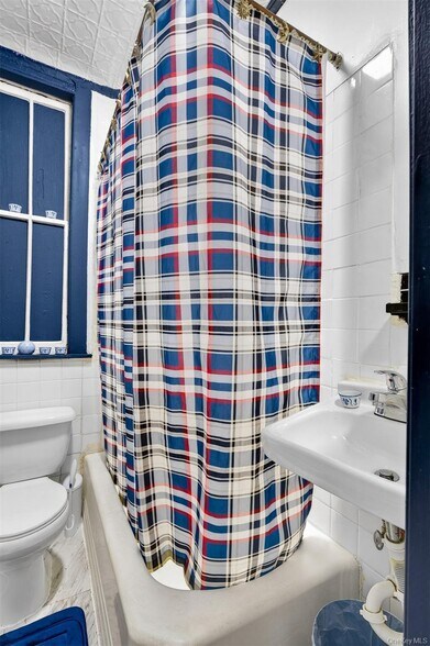 More Photos Of 34 Sutton St, Brooklyn Apartments For Sale