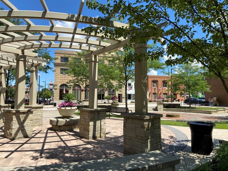 More Photos Of 2 Berea Commons, Berea Office For Lease