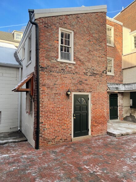 More Photos Of 129-139 N 4th St, Philadelphia Unknown For Lease