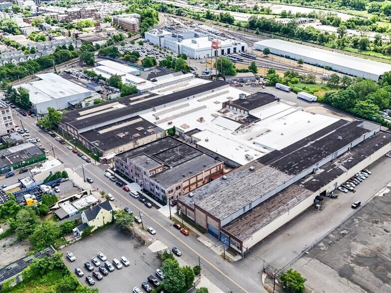 More Photos Of 150 Pacific Ave, Jersey City Warehouse For Lease
