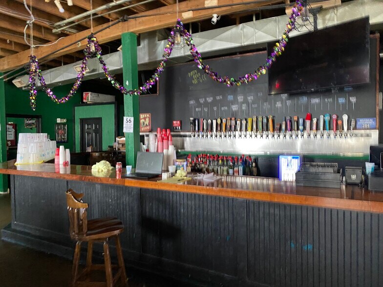 More Photos Of 311 S Patton Ave, Springfield Storefront For Sale