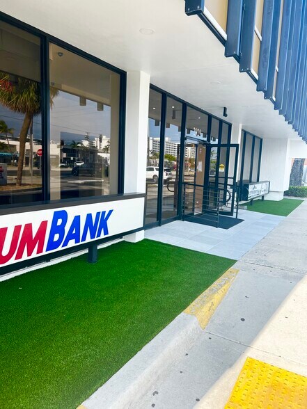 More Photos Of 2929 E Commercial Blvd, Fort Lauderdale Office Residential For Lease