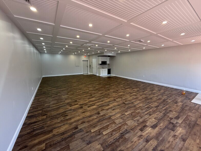 More Photos Of 3816-3820 Grand Blvd, New Port Richey Unknown For Lease