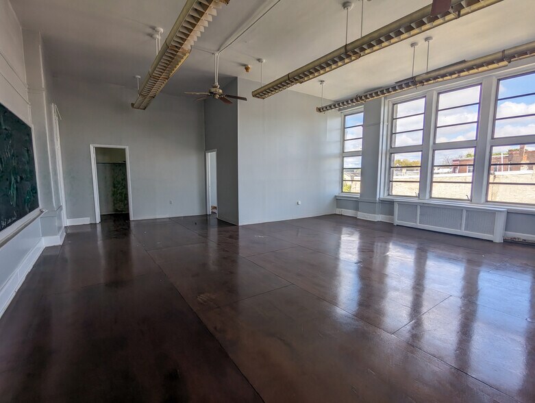 More Photos Of 1901 W Tioga St, Philadelphia Schools For Sale