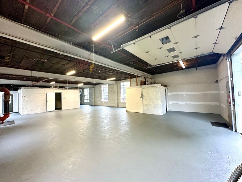 More Photos Of 5 Silver St, Norwalk Warehouse For Sale