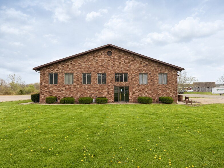 More Photos Of 4550 Roseville Rd, Roseville Truck Terminal For Sale