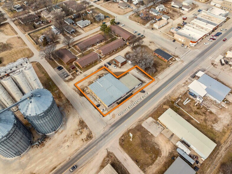 More Photos Of 205 Maple St, Overbrook Mixed Retail For Sale