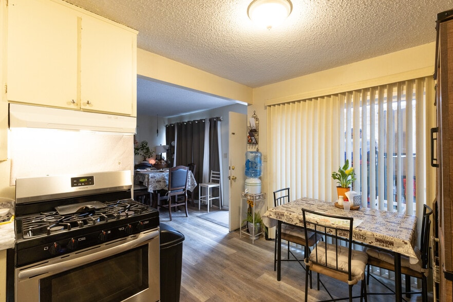 More Photos Of 739-747 Florida Street, Imperial Beach Apartments For Sale